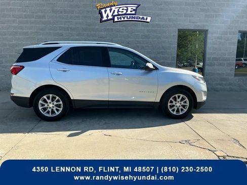 Used 2020 Chevrolet Equinox LT FWD image 11