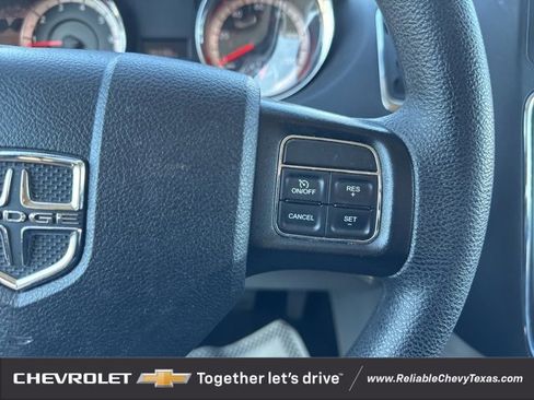 Used 2018 Dodge Grand Caravan SE w/ UConnect Hands-Free Group image 21