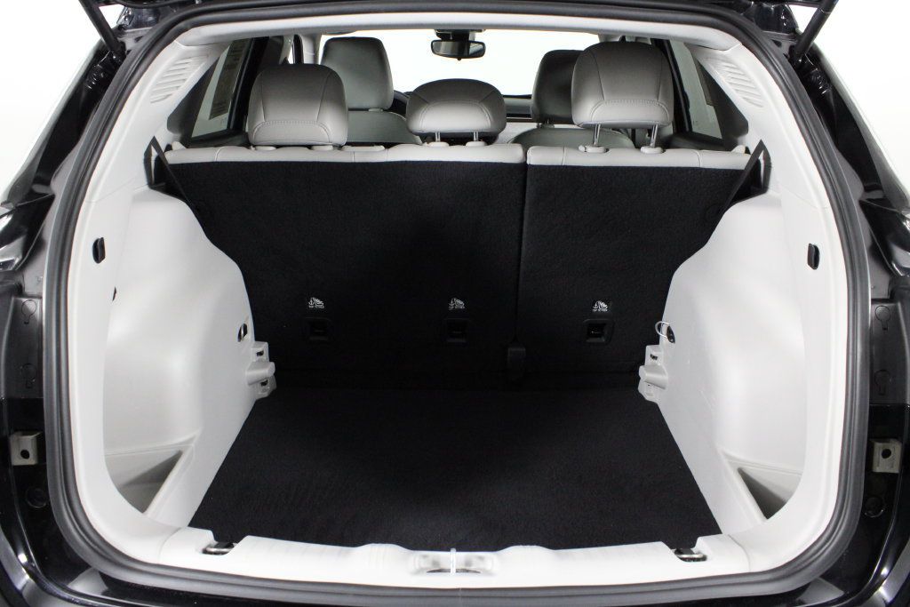 Used 2022 Jeep Compass Latitude FWD image 16