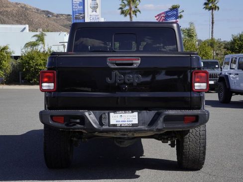 Certified 2024 Jeep Gladiator Sport AWD/4WD image 5