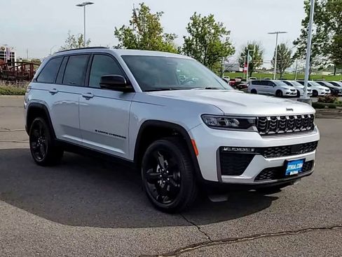 New 2026 Jeep Grand Cherokee Limited AWD/4WD image 2