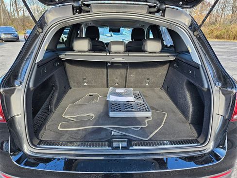 Used 2022 Mercedes-Benz GLC 300 4MATIC image 23