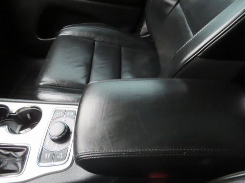 Used 2018 Jeep Grand Cherokee High Altitude image 41