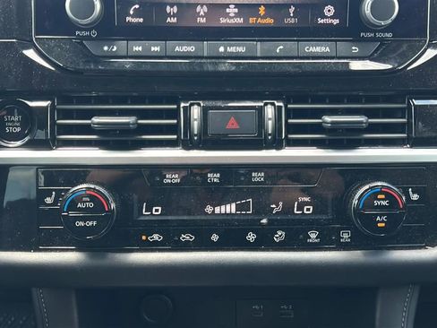 Used 2025 Nissan Pathfinder SV AWD/4WD image 22