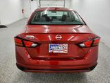 Used 2024 Nissan Altima 2.5 SV image 5