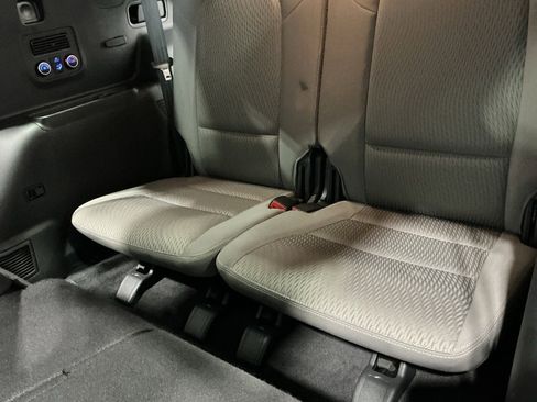 Used 2019 Hyundai Santa Fe XL SE image 28