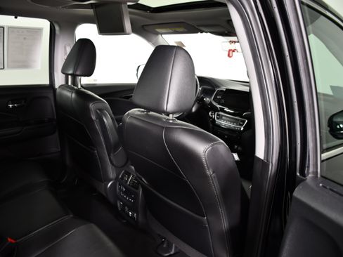 Used 2021 Honda Pilot Touring image 45