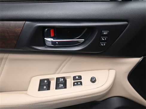 Used 2019 Subaru Outback 2.5i Limited w/ Popular Package #2 image 21