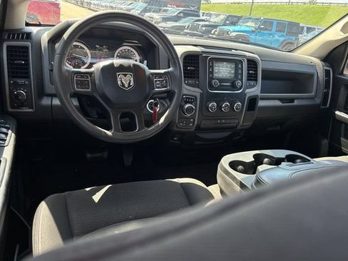 Used 2019 RAM 1500 Express w/ Express Value Package AWD/4WD image 14