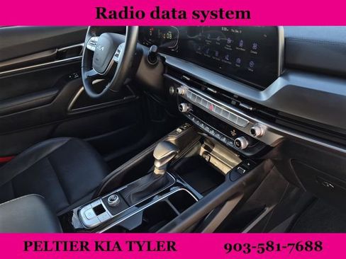 Certified 2025 Kia Telluride S image 16