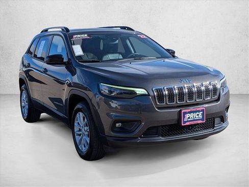 Used 2022 Jeep Cherokee Latitude Lux image 3