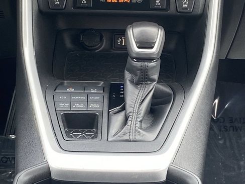 Certified 2023 Toyota RAV4 XLE Premium AWD/4WD image 32