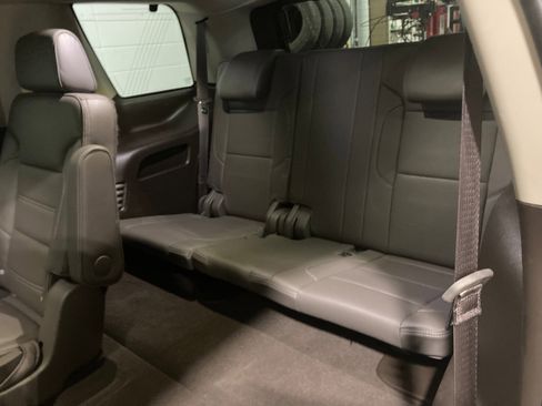 Used 2020 GMC Yukon Denali w/ Denali Premium Package image 21