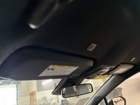 Used 2023 Toyota Corolla SE image 9