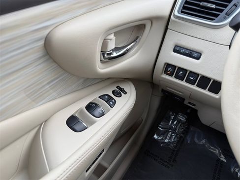 Used 2017 Nissan Murano Platinum w/ Platinum Technology Package image 28