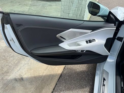 Used 2022 Chevrolet Corvette Stingray Preferred Cpe w/ Battery Protection Package RWD image 33