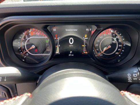 New 2026 Jeep Wrangler Unlimited Rubicon 392 w/ Quick Order Package 27X Moab AWD/4WD image 30