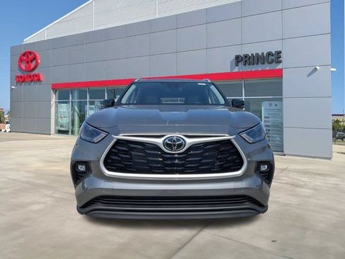 New 2026 Toyota Highlander XLE AWD/4WD image 11