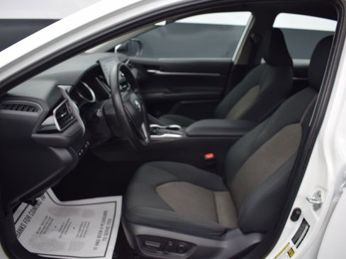 Used 2024 Toyota Camry LE image 13