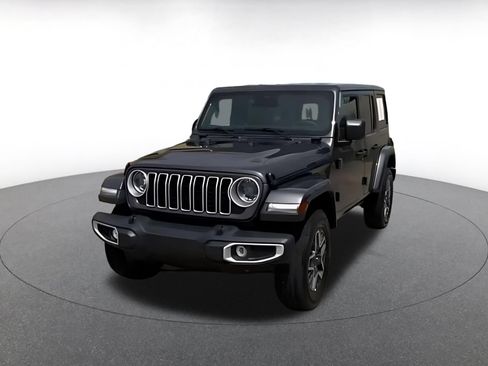 Used 2025 Jeep Wrangler Unlimited Sahara AWD/4WD image 16