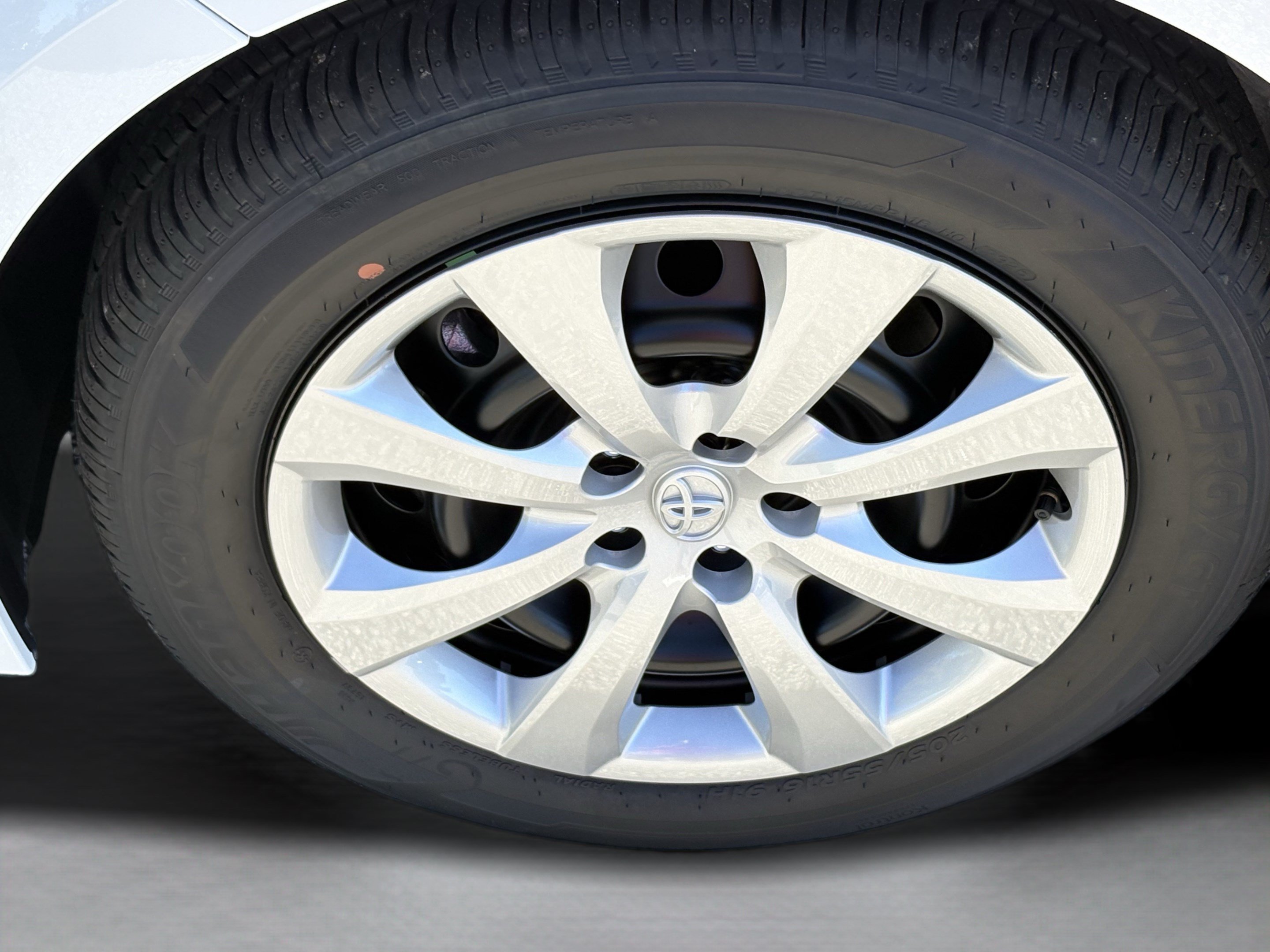 New 2027 Toyota Corolla LE FWD image 22