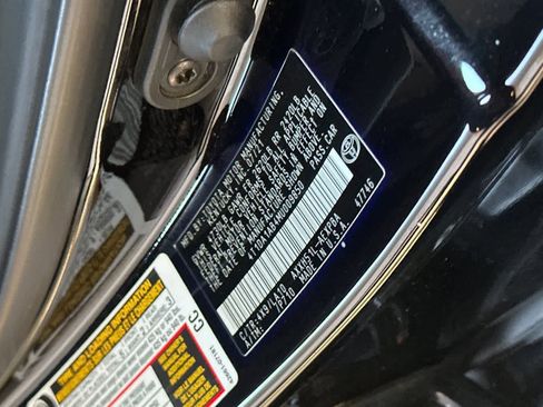 Used 2021 Toyota Avalon Limited w/ Advanced Safety Package FWD image 29