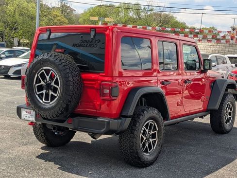 Used 2025 Jeep Wrangler Unlimited Rubicon image 6