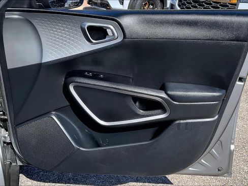 Used 2024 Kia Soul LX w/ Option Group 015 image 22