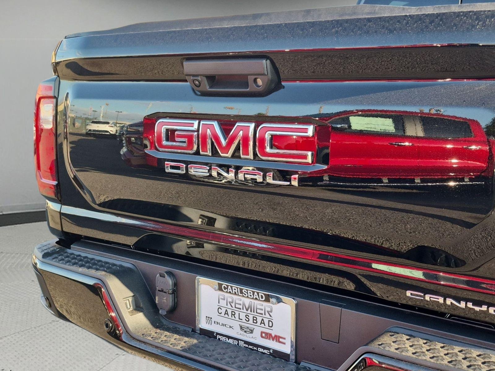 New 2026 GMC Canyon Denali AWD/4WD image 32