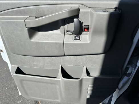 New 2025 GMC Savana 3500 w/ Power Convenience Package image 21