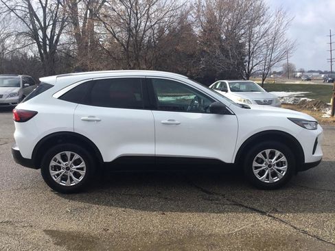 Used 2024 Ford Escape Active image 5