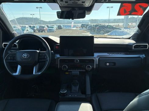 Certified 2025 Toyota Tacoma TRD Off-Road w/ TRD Off Road Premium Package image 14