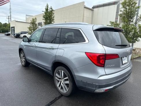 Used 2016 Honda Pilot Elite image 4
