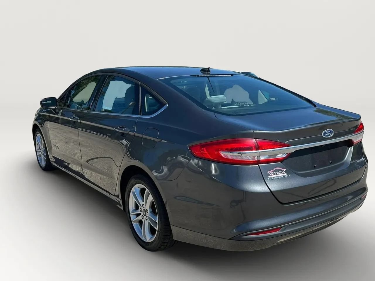 Used 2018 Ford Fusion S FWD image 2