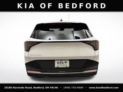 Certified 2026 Kia Sportage EX FWD image 7