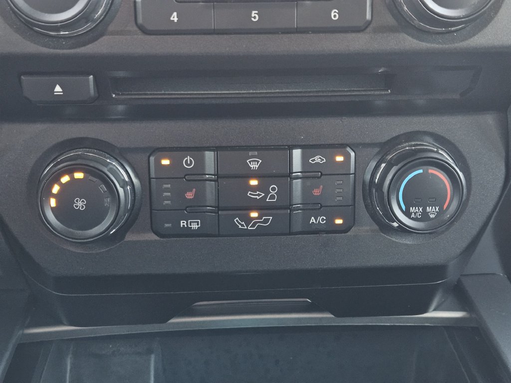 Used 2018 Ford F150 XLT w/ Equipment Group 302A Luxury AWD/4WD image 19