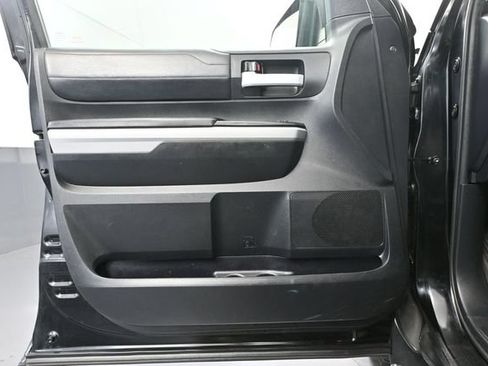 Used 2020 Toyota Tundra Limited AWD/4WD image 17