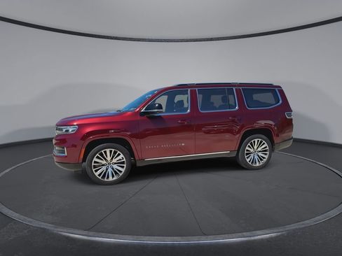 Used 2023 Jeep Grand Wagoneer Series III image 5