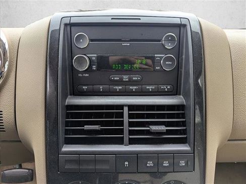 Used 2010 Ford Explorer XLT AWD/4WD image 14