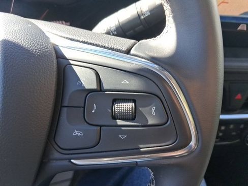 Certified 2025 Buick Encore GX Preferred image 28