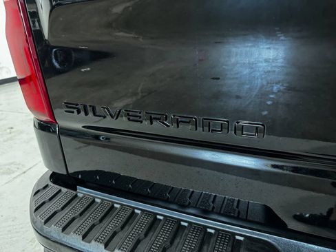 Used 2021 Chevrolet Silverado 1500 Custom Trail Boss AWD/4WD image 28