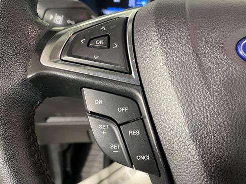 Used 2024 Ford Edge Titanium AWD/4WD image 12