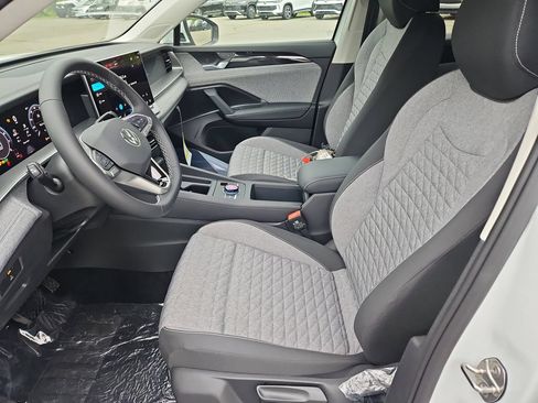 New 2026 Volkswagen Tiguan S AWD/4WD image 17