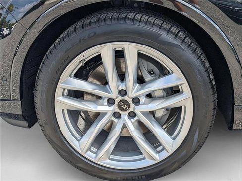 New 2025 Audi Q7 3.0T Premium Plus image 9