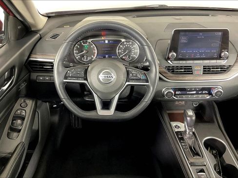 Used 2019 Nissan Altima 2.5 Platinum image 7