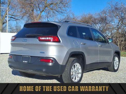 Used 2018 Jeep Cherokee Latitude Plus image 9