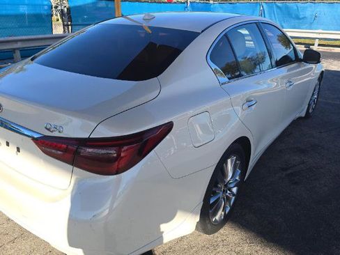 Used 2019 INFINITI Q50 Luxe w/ Essential Package (3.0T Luxe) image 4