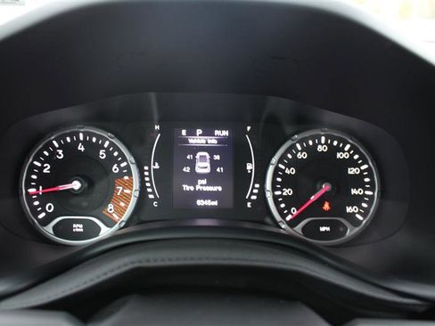 Used 2023 Jeep Renegade Latitude image 16