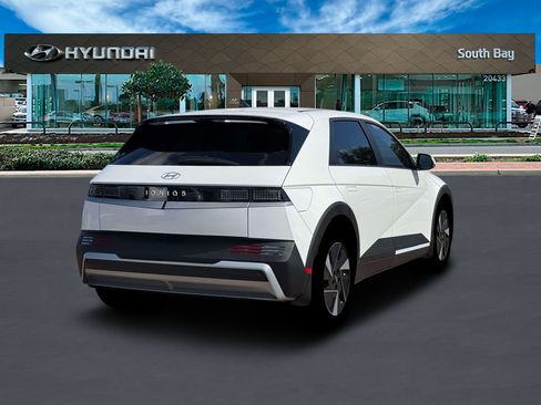 New 2026 Hyundai Ioniq 5 SEL RWD image 7