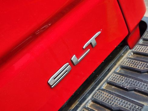 Used 2020 GMC Sierra 1500 SLT RWD image 8